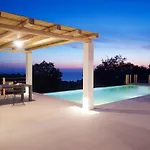 Exclusive Sea View Madelaine *