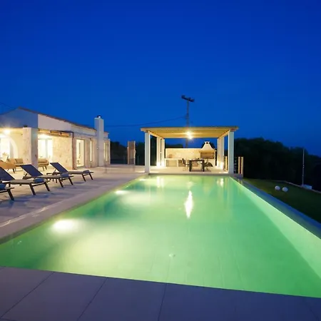Exclusive Sea View Madelaine