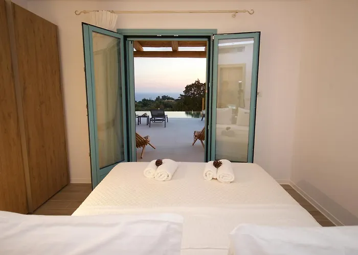 Exclusive Sea View Madelaine Villa Spartià