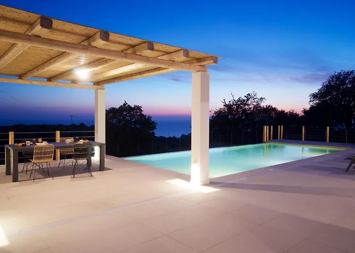 Exclusive Sea View Madelaine *